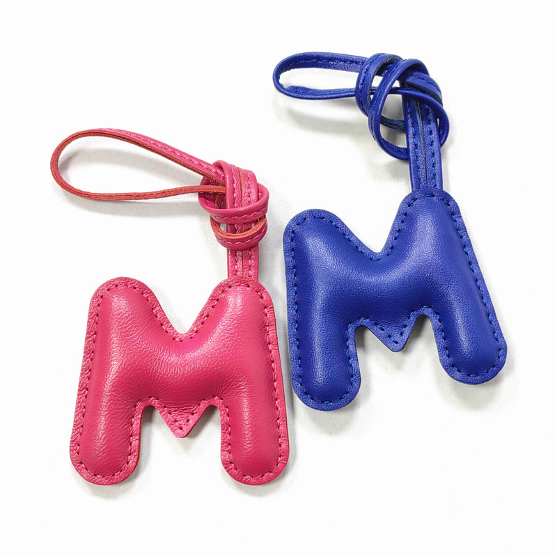 Women Accessories Name In English - Skórzany wisiorek z owczej skóry z