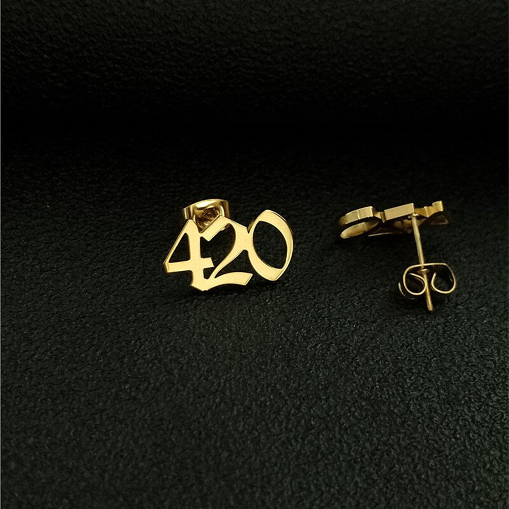 Niestandardowe kolczyki sztyft – Women Accessories Name In English recenzja i cena