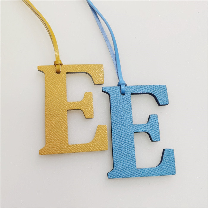 English Letter E Alphabet Cowh – Women Accessories Name In English recenzja i cena